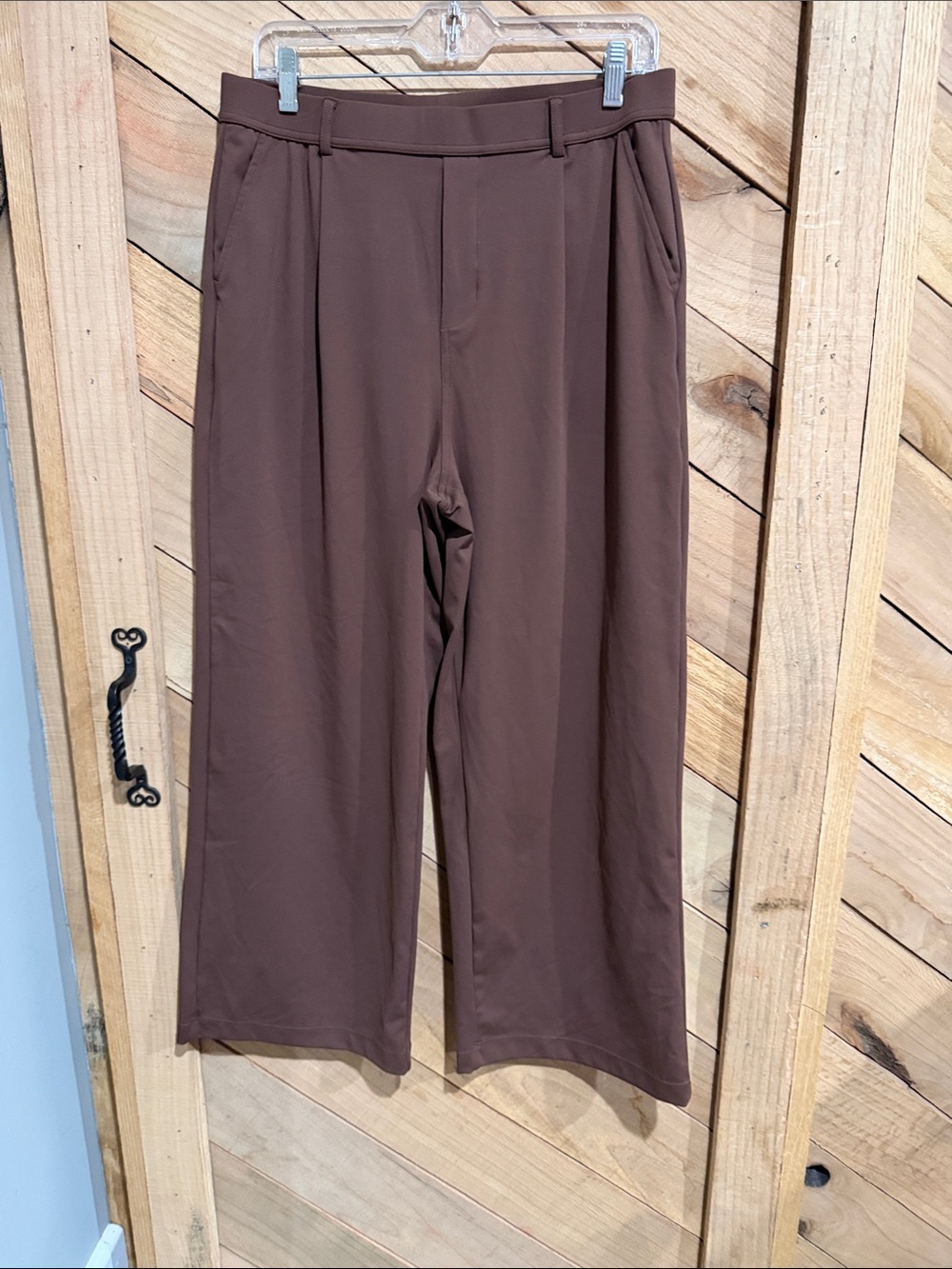 HALARA womens Wide-Leg Chinos in Brown